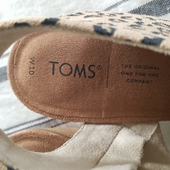 TOMS - Picture 4 of 9